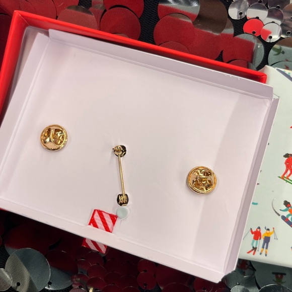 Reserved ‼️ do not buy ♥️ NWT ⚜️♥️⚜️ Christmas Pin Set Santa and Reindeers - Picture 7 of 7